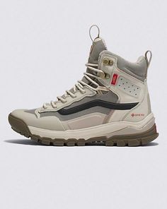 UltraRange EXO Hi Gore-Tex MTE-3 Shoe Vans Ultrarange, Snowshoes, Vans Store, The Baddest, Snowboard Boots, Snow Shoes, Saint Bernard, High Level, Gore Tex