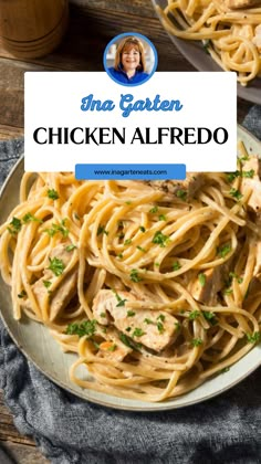 Ina Garten Chicken Alfredo Authentic Chicken Alfredo, Chicken Alfredo Recipe, Olive Garden Chicken Alfredo Recipe, Ina Garten Chicken, Celebrity Chef Recipes, Barefoot Contessa Recipes, Chicken Fettuccine, Olive Garden Recipes, Chicken Alfredo Recipes