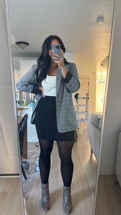 Cute Work Outfits Winter Business Casual, Fall Corporate Outfits 2023, Cropped Jeans Work Outfit, Plus Size Fall Business Outfits, Cute Office Outfits Winter, Court Outfits For Women Fall, Fall Outfits For Office Work, Fall Fashion Outfits Business Casual, Corporate Fall Outfits Women