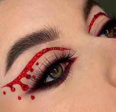 Blood Drip Makeup Look, Red Makeup Looks Halloween, Red Hair Eye Makeup, Red Halloween Makeup Looks, Halloween Makeup With Rhinestones, Makeup Diabla, Halloween Makeup Glam