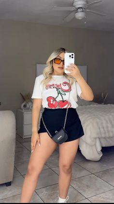 Shein Curvy Outfits, Short Black Skirt Outfit, Chubby Girl Outfits, Brick Pathway, Black Skirt Outfits, Short Black Skirt, 30 Outfits, Fits For Summer, Curvy Shorts