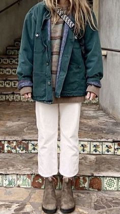 Teva Slippers Outfit, Jaci Marie Smith Profile, Gronola Girl Outfits Winter, Winter Outfits Blundstone, Granola Academia Aesthetic, Grabola Girl Fits, Coastal Grandmother Aesthetic Fall, Indie Cold Weather Outfits, Ll Bean Jacket Outfits