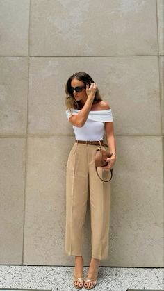 Summer Work Clothes Professional, Estilo Old Money, Mom Outfits Spring, Elegante Casual, Looks Chic, Work Outfits Women, Summer Fashion Outfits, Mom Outfits