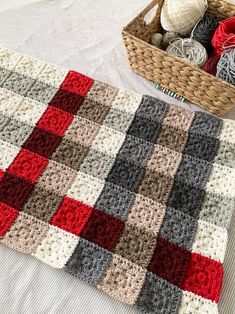 Plaid Crochet Blanket, Crochet Plaid, Ice Cream Cozy, Blanket Pattern Crochet, Plaid Crochet, Cup Cozies, Crochet Granny Square Blanket, Winter Plaid, Plaid Blanket