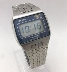 Old Watches, Sun Sets, Mens Luxury, Casio Watch, Wrist Watches, Digital Watch, Cool Watches, Watch Design