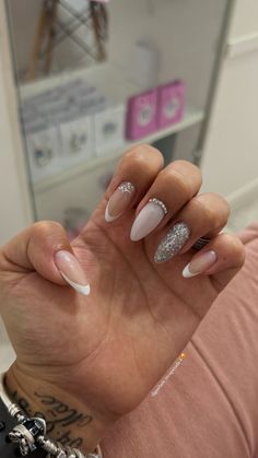 Cozy Colors, Nails Now, Vibrant Nails, Seasonal Nails, Really Cute Nails, Silver Nails