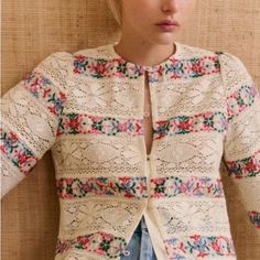 Brand New With Tags Sezane Matika Blouse. Adorable And Great For Fall/Winter! Style Parisienne, Denim Suit, Diy Bags Purses, Paris Mode, Knitwear Dress, Leather Dresses, Upcycle Clothes, Floral Blouse, Flared Sleeves