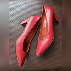 Vintage Yves Saint Laurent Burgundy Short Heels Size 7.5 Leather Sole Made Paris Ysl Red Heels, Ysl Burgundy Bag, Vintage Party Heels With Red Sole, Red Saint Laurent Heels, Luxury Burgundy Heels With 4-inch Heel, Burgundy Shorts, Vintage Yves Saint Laurent, Yves Saint Laurent Shoes, Short Heels