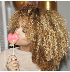 Curly Afro Hair, Beyonce Hair, Curly Color, Curly Fro, Girly Makeup, Colored Curly Hair, Dyed Natural Hair