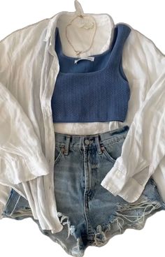 30a Florida Outfits, Current Summer Fashion Trends, Beachy Fits, Phone Photo, Thrift Inspo, Weather Outfits, 사진 촬영 포즈, Europe Outfits