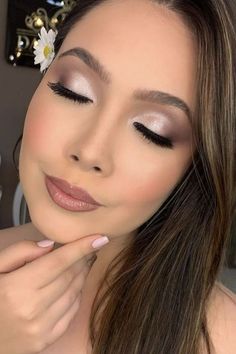 Summer Bride Makeup Brown Eyes, Bridal Makeup Shimmer Eyes, Simple Wedding Makeup For Brown Eyes, Wedding Make Up Natural Brown Eyes, Simple Birthday Makeup Look, Wedding Day Makeup For Bride, Makeup Looks For Brides, Bridal Makeup For Brunettes, Glam Bride Makeup