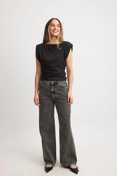 Extra Wide Leg Denim Grey | NA-KD Gray Flare Jeans With Five Pockets, Trendy Gray Wide Leg Flare Jeans, Chic Gray Straight Leg Jeans, Chic Gray Mid-rise Jeans, Wide Legs, Wide Leg Denim, Na Kd, Wide Leg Jeans, High Waist