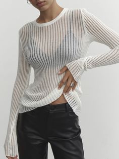 Details Composition: 35% Polyester, 65% Cotton Design: Plain Style: Casual Thickness: Thin Material: Knit Occasion: Leisure Size & Fit Stretch: High Stretch Fit Type: Regular Fit Cm Inch Size Length Shoulder Bust Sleeve S 57 34.5 80 59 M 58.5 35.5 84 60 L 60 36.5 88 61 S 22.4 13.6 31.5 23.2 M 23 14 33.1 23.6 L 23.6 14.4 34.6 24 Care Instructions Hand wash cold with like colors Do not bleach Flat dry Iron at a maximum of 110°C/230°F Do not dryclean Top Transparente, Casual Knitwear, Mesh Tops, Ribbed Knit Top, Basic Long Sleeve, Knitting Women Sweater, Yoga Shorts, Women Sleeve, Knit Pullover