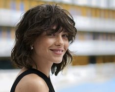 Steffy Argelich, Haircuts For Curly Hair, Curly Hair With Bangs, Shag Haircut, Hair Reference, Cut My Hair, Dream Hair, Aesthetic Hair, Hair Day