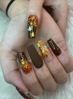 Nails Verlauf, Hot Nails Trends 2023, Nagel Pink, Fall Stilleto Nails, Nail Orange, Yoga Strong, Nagel Design, Brown Nail Polish, Manicure Nail Designs