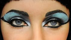 Ancient Egyptian makeup
Eye makeup eyeliner Blue eyeshadow Butterfly Shoot, Cleopatra Halloween Costume, Cleopatra Halloween, Cleopatra Beauty, Cleopatra Beauty Secrets