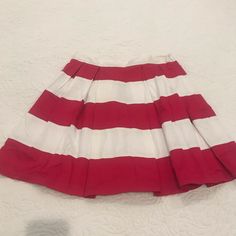 Nwt Waist: 15.5” Length: 20.5” Pleats Give Fullness Fully Lined 97% Cotton 3% Elastane Side Zipper Hot Pink And White Spring Striped Skort With Lined Skirt, Spring Striped Lined Skort, Preppy Relaxed Summer Skirt, White A-line Pleated Skirt For Summer, White Casual Skort With Full Skirt, Striped Full Skirt With Lining, Striped Lined Skirt For Day Out, White Full Mini Skirt For Summer, Preppy Lined Skirt For Day Out