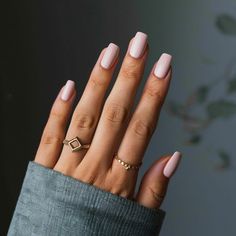 Simple nail design ideas with a focus on clean lines and soft colors Simple Nail Design, Summer Nails Neon, Press On Nails Pink, Nails Neon, Elegant Nail, Elegant Nail Designs, Nail Design Ideas, Simple Nail, Nails Pink