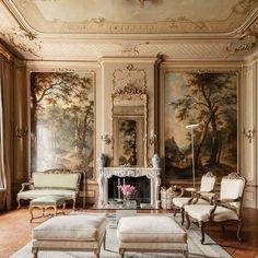 Drawing Room Inspiration Aesthetic بيوت ملكية, Baroque Interior Design, Rococo Interior, Old Money House, Baroque Interior, Chateaux Interiors, Deco Studio, Casa Vintage