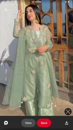 Pakistani Wedding Guest Outfits, Pakistani Wedding Guest, Wedding Guest Outfits, Pakistani Party Wear, Latest Dress Design, Pakistani Fashion Casual, Dress Book