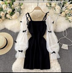 Outfit Short, Stylish Short Dresses, Fashion Top Outfits, Cute Dress Outfits, Trendy Fashion Tops, Fashionista Clothes, Easy Trendy Outfits, Fashion Design Clothes, Teenage Fashion Outfits