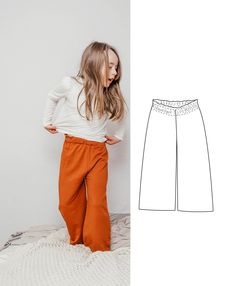 This is a sewing pattern and tutorial for a girl's wide-leg pants in size range 74 (9-12 months) to 140 (10 years).  These culotte-style pants have an optional paper bag waist.   You can sew them on a serger or on a regular sewing machine.   The pattern is designed for both woven and knit fabrics.  The step-by-step tutorial with a lot of pictures makes this pattern beginner-friendly. Seam allowance is included. Recommended fabric - jersey, interlock, French terry, cotton, muslin, linen, denim, c Wide Leg Pants Sewing Pattern, Twins Tips, Kids Pants Pattern, Style Jupe, Pantalon Thai, Pants Pattern Free, Wide Leg Pants Pattern, Children Bottoms, Culotte Style