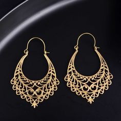 Filigree earrings, huge Persian earrings, brass big earrings, huge lacy filigrees, huge earrings, moroccan earrings, statement earrings Material:- Brass Size:- Any The ring can be customized on request and the gemstone can be made to any gemstone you want. Same Design Ring Are Upload With Any Gemstone. Please Visit Our Shop to View Complete Collection. If You Need Faster Shipping, please get in touch with us ♥Please Make Sure to Include The Correct Address During Before Ordering. You Can return Persian Earrings, Moroccan Earrings, Huge Earrings, Meme Design, Filigree Earrings, Big Earrings, Earrings Statement, Jewelry Earrings Hoops, Ring Designs