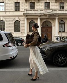 Elegant Chic Outfits, 25 Aesthetic, Personal Aesthetic, Ootd Ideas, Winter Fits, Chic Outfit, Elegant Chic, Fashion Chic, Dark Aesthetic