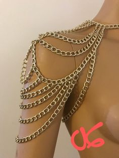 Gold Costume Ideas, Body Chain Outfit, Body Chain Dress, Dress With Chains, Harness Jewelry, Shoulder Chain Jewelry, Shoulder Accessories, Jóias Body Chains, Halloween Costumes 2022