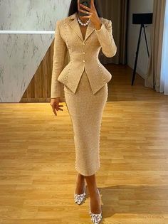 Lapel Collar Elegant Plain Regular Fit Jacket | stylewe Everyday Skirts, Fitted Midi Skirt, Blazer For Women, Corporate Wear, Stylish Work Attire, Style Blazer, Woman Suit Fashion, Fashion Attire, Looks Chic