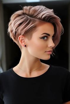 Long Pixie Cut: 32 Stunning Ideas to Elevate Your Look – Svelte Magazine Pixie Haircut Thick Straight Hair, Shaved Sideburns Women, Κούρεμα Bob, Long Pixie, Hair Haircuts