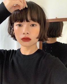 Japanese Short Hair, Hair Catalog, Asian Short Hair, Hair Arrange, Shot Hair Styles, Hair Images, Short Hair With Bangs, Short Hair Haircuts, Hair Today