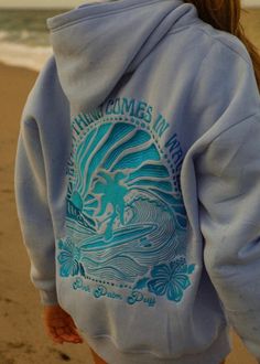 "Everything Comes in Waves” Hoodie in Blue – Pink Palm Puff Cute Hoodie, Style Chic, Outfit Casual, Oversize Hoodie, Extra Storage, Casual Look, Casual Outfit, Front Pocket