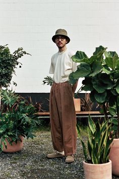 STORY mfg. Lush Jeans - Bark Brown Summer Cotton Parachute Pants With Belt Loops, Story Mfg, Mens Outfit Inspiration, Looks Street Style, Men Fashion Casual Outfits, Streetwear Men Outfits, Mode Streetwear, Mens Streetwear, Mens Street Style