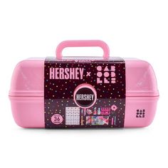 On-The-Go Girl™ Hershey® Set Candy Themed Makeup, Caboodles Organization, Themed Makeup, Nail Care Products, Candy Theme, Cosmetic Sets, Scrunchie Hair, Box Packaging Design, Best Candy