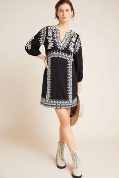 MAEVE Shiloh Embroidered Midi Tunic Dress - We Select Dresses Summer Fashion 2020, Classic Dressing, Trendy Tunic, Pocket Tunic, Embroidered Tunic, Unique Dresses, Fashion 2020, Dream Wardrobe