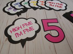 five different speech bubbles with the words high five and five in five written below them