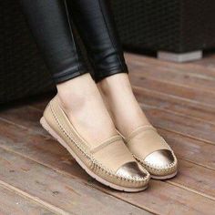 Street Style Shoes, Kinds Of Shoes, Only Shoes, Comfy Shoes, Ladies Shoes, Shoe Obsession, Pretty Shoes, Shoe Lover, Stylish Shoes