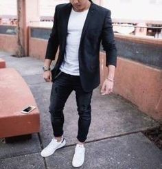 Black Blazer Outfit, White Sneakers Men, Blazer Outfit, Blazer With Jeans, Casual Blazer