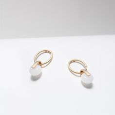 The VENUS white jade stud hoop earrings are a must-have for all fashion and stone jewelry lovers! Wear them at work or at night with a nice dress! Trendy, simple and minimalist! Available in solid sterling silver and gold plated (nickel free) over solid sterling silver.This piece of jewelry is long-lasting and of exceptional handmade quality. HALO. .DIANA. Hoop earrings.by Vé, made in Montreal.  ________________________________|_________DIMENSIONS_________|  16 X 30 mmm__________________________