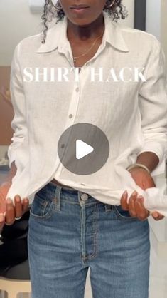 Maricélia| Timeless style inspiration on Instagram: "Shirt Hack. ✨ Share this idea with a friend and save it for later. ❤️ . . . . . . . . . . . . Shirt Hack, Outfit Inspiration, Fashion inspo, Casual Outfit, Outfit Idee, Capsule Wardrobe, Look Inspiration Minimal Outfit, Casual. #styletyp #styletipp #stilberatung #minimalstyle #blazer #discoverunder20k #capsulewardrobe #fashioninspiration #PersonalStylist #minimalstyle #minimalstreetstyle #stylingtricks #personalstylist #ootd #stylingtip #stylingideas #FashionTips #StyleTips #PersonalStyle #anyage" Blouse Hacks Tips And Tricks, Shirt Tying Hacks Button Up, Shirt Knot Hack, How To Button A Shirt Hack, Blouse Hacks Ideas, How To Tie A Shirt Knot Button Up, Button Blouse Hack, How To Tie A Button Down Shirt, How To Knot A Shirt