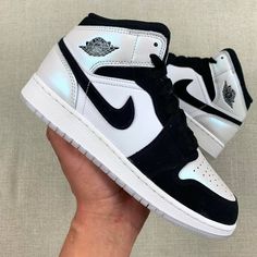 Jordan 1 Mid "Diamond" 6y Available (Women 7.5) Super Clean Colors Black White Panda 100% Authentic. All Sales Final Jordan 1 Mid Diamond, Sneakers Nike Jordan, Shoes Jordan 1, Fire Shoes, Shoe Room, Jordan Shoes Girls