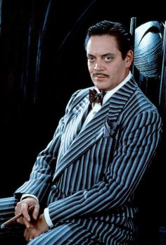 Gomez Addams Costume, Raul Julia, Addams Family Musical, Addams Family Movie, Addams Familie, Charles Addams, Gomez And Morticia, Gomez Addams, Addams Family Costumes