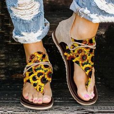 Lasaky - Lightweight Flat Sandals - Stylish and Comfortable Summer Footwear Gladiator Shoes, Floral Flats, Spring Sandals, Flip Flop Slippers, Dress Shoes Womens, Boho Stil, Womens Sandals Flat, Short En Jean, Beach Sandals