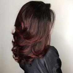 Hairstyles For Medium Length Hair 40 Year Old, Stacked Layers Medium Hair, New Haircut 2023, Chunky Layers Medium Length Hair, Very Layered Hair Medium, Haircuts For Long Hair With Layers, Gorgeous Hair Color, Haircuts For Medium Hair