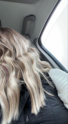 Haircut :)) Toned the blonde Blonde Hair By Hair Pattern, Utah Hair Curls, Blonde Hair From Brown, Blonde Hair Curled, Utah Hair, Short Crimped Hair, Crimped Short Hair