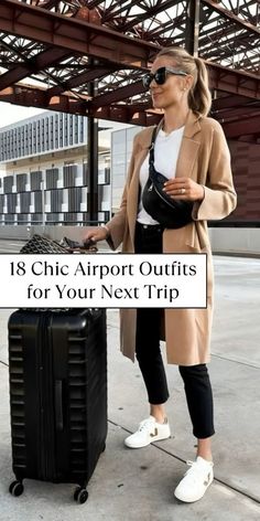 What To Wear To Travel Outfits, Airport Outfit To Italy, Comfy Casual Travel Outfits, Fashion Jackson Travel Outfit, Airport Ootd Casual, Comfy Chic Travel Outfit, Chic But Casual Outfits, Airport Outfit For Petite Women, Outfit Flight Travel