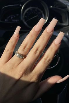 Minimalist pisces nails Square Wide Nails, Natural Square Acrylic Nails, Medium Square Acrylic Nails, Acrylic Nails Kylie Jenner, Kylie Nails, Acrylic Nails Nude, White Acrylic Nails, Classy Acrylic Nails