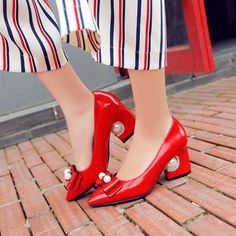 Heel Height: 7cmPlatform Height: 1 cmStyle: Fashion,KoreanOccasion: Casual,Party/Club,Office/Career,DressSeason: Spring,Summer,Fall/Autumn,WinterPackage Contents: 1 x Shoes (Pair)Size Guide:34 = foot length 21.5-22cm (Foot width=8-8.5cm)35 = foot length 22-22.5cm (Foot width=8.5cm)36 = foot length 22.5-23cm (Foot width=8.5-9cm)37 = foot length 23-23.5cm (Foot width=9cm)38 = foot length 23.5-24cm (Foot width=9-9.5cm)39 = foot length 24-24.5cm (Foot width=9.5-10cm)40 = foot length 24.5-25cm (Foot Party Kitten Heels With Block Heel, Party Patent Leather Block Heels With Pointed Toe, Pointed Toe Patent Leather Block Heels For Party, Patent Leather Court Shoes With Block Heel For Party, Party Patent Leather Court Shoes With Block Heel, Party Patent Leather Court Flats, Patent Leather Kitten Heels For Party With Closed Toe, Silver Block Heels With Stacked Heel And Round Toe, Silver Block Heels With Padded Heel And Round Toe