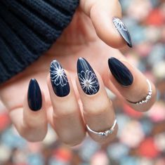 Color Vibes: Navy Blue, White, Silver Glitter, Shiny Topcoat. This Listing Is For Short And Medium Lengths Only. If You Would Like Longer Nails, Please Send Me A Message So I Can Create A Custom Bundle For You. *Polished Af Is A Proud, Black-Owned Business* Polished Af Press-On Nails Are Made From High-Quality Gel And Cured Using An Led/Uv Light. This Means That You Stay Polished Af For Longer :). With Proper Application And Care, Your Nails (Which Are Also Reusable) Can Last For 2 Weeks Or Long Navy Blue Nail Designs, Black And Blue Nails, Blue And Silver Nails, Blue Nail Color, Best Press On Nails, Navy Nails, Navy Blue Nails, Brown Nails Design, Easter Nail Art